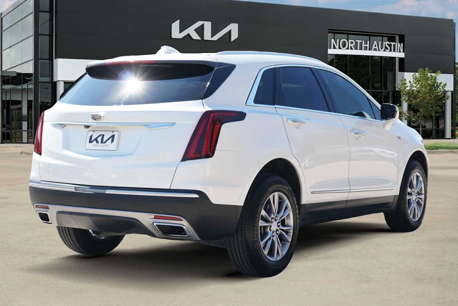 Used 2023 Cadillac XT5 Premium Luxury FWD image 5