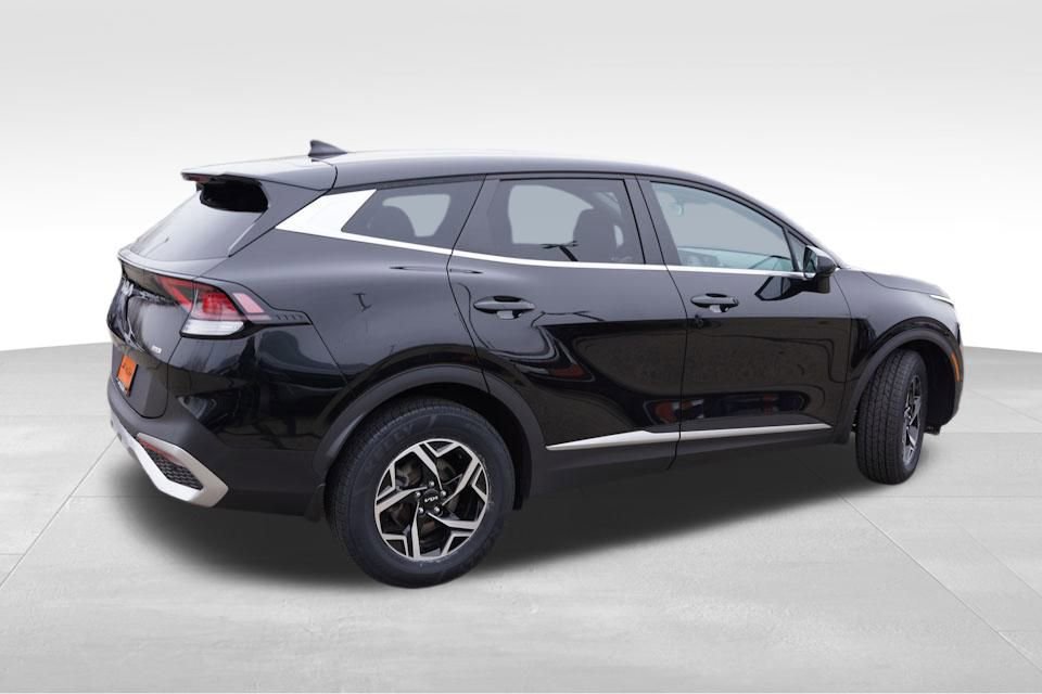 Certified 2023 Kia Sportage LX image 5