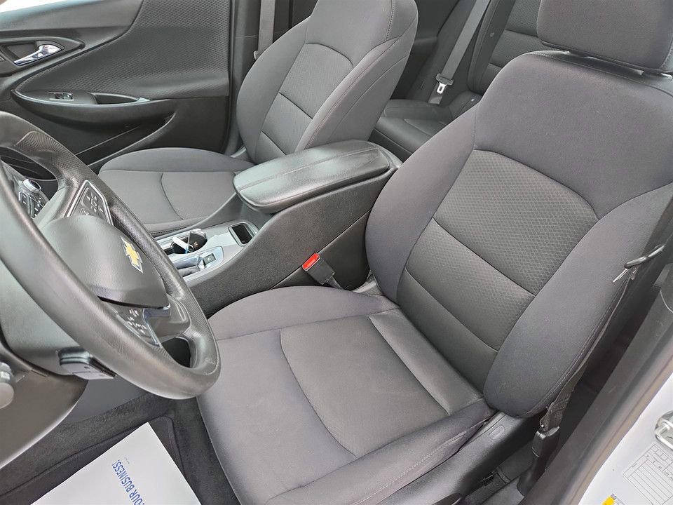 Used 2024 Chevrolet Malibu LT image 30