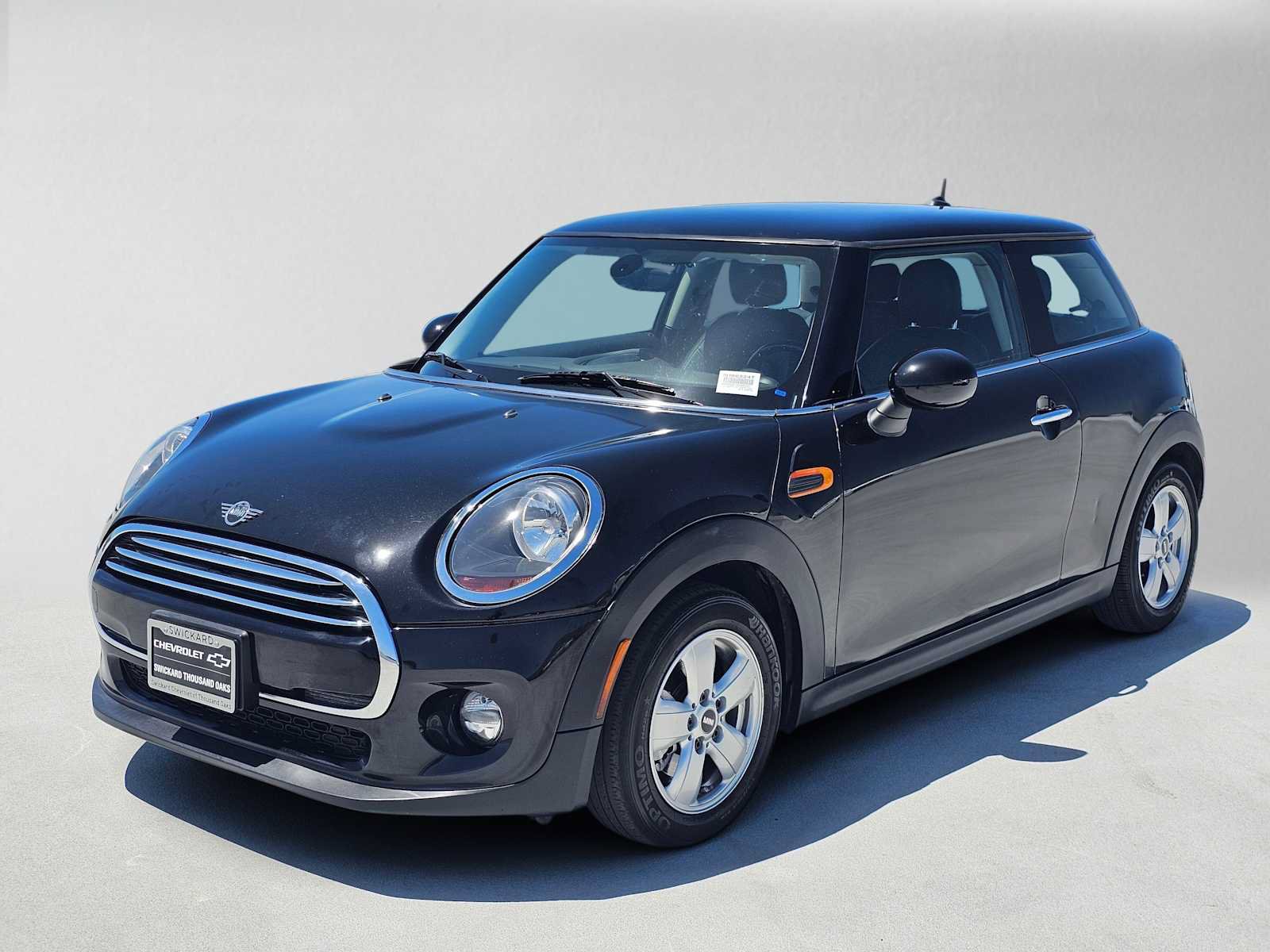 Used 2019 MINI Cooper 2-Door Hardtop FWD image 7