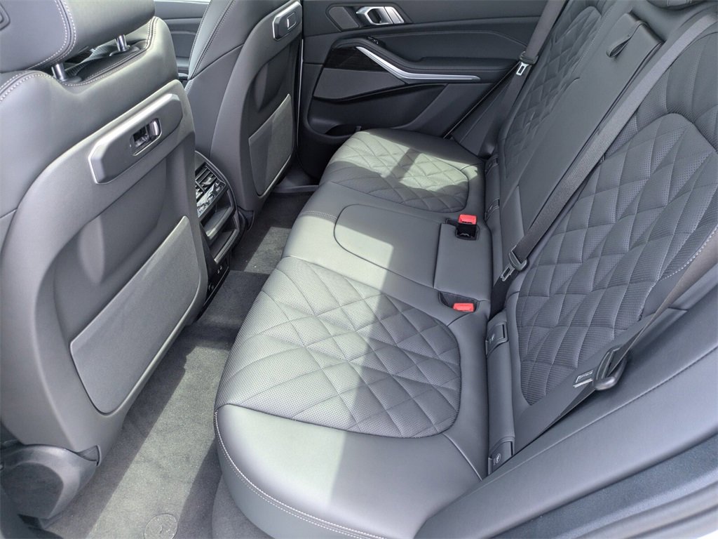 New 2026 BMW X5 xDrive40i w/ Executive Package image 7