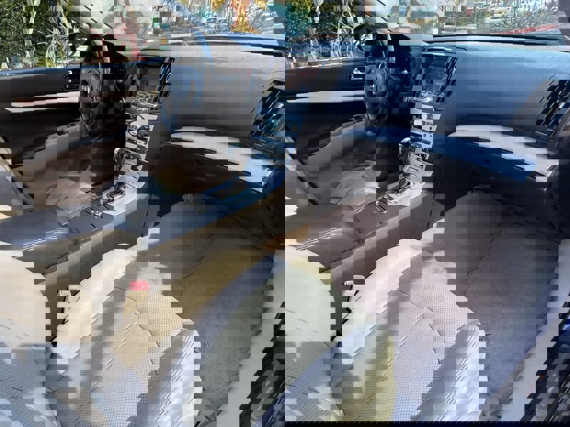 Used 2009 INFINITI G37 Journey w/ Premium Pkg image 16