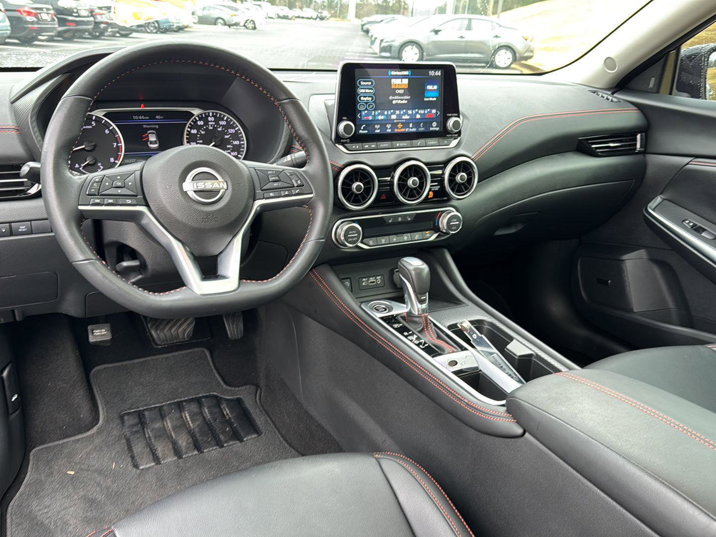 Used 2024 Nissan Sentra SR w/ SR Premium Package image 16