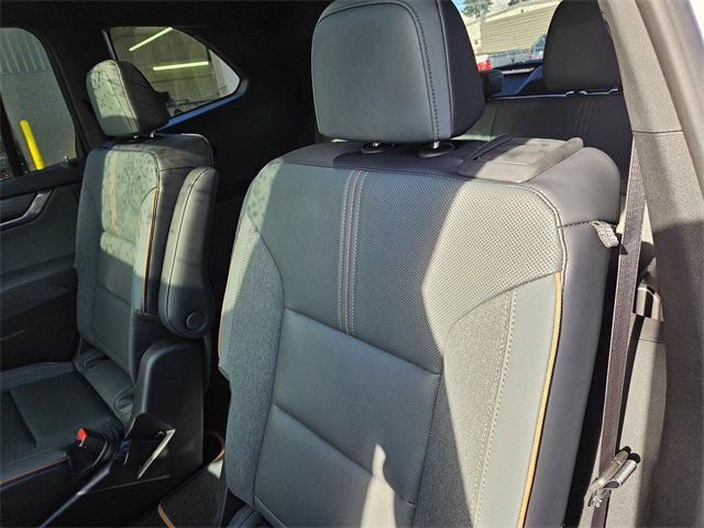 New 2026 GMC Acadia AT4 image 15