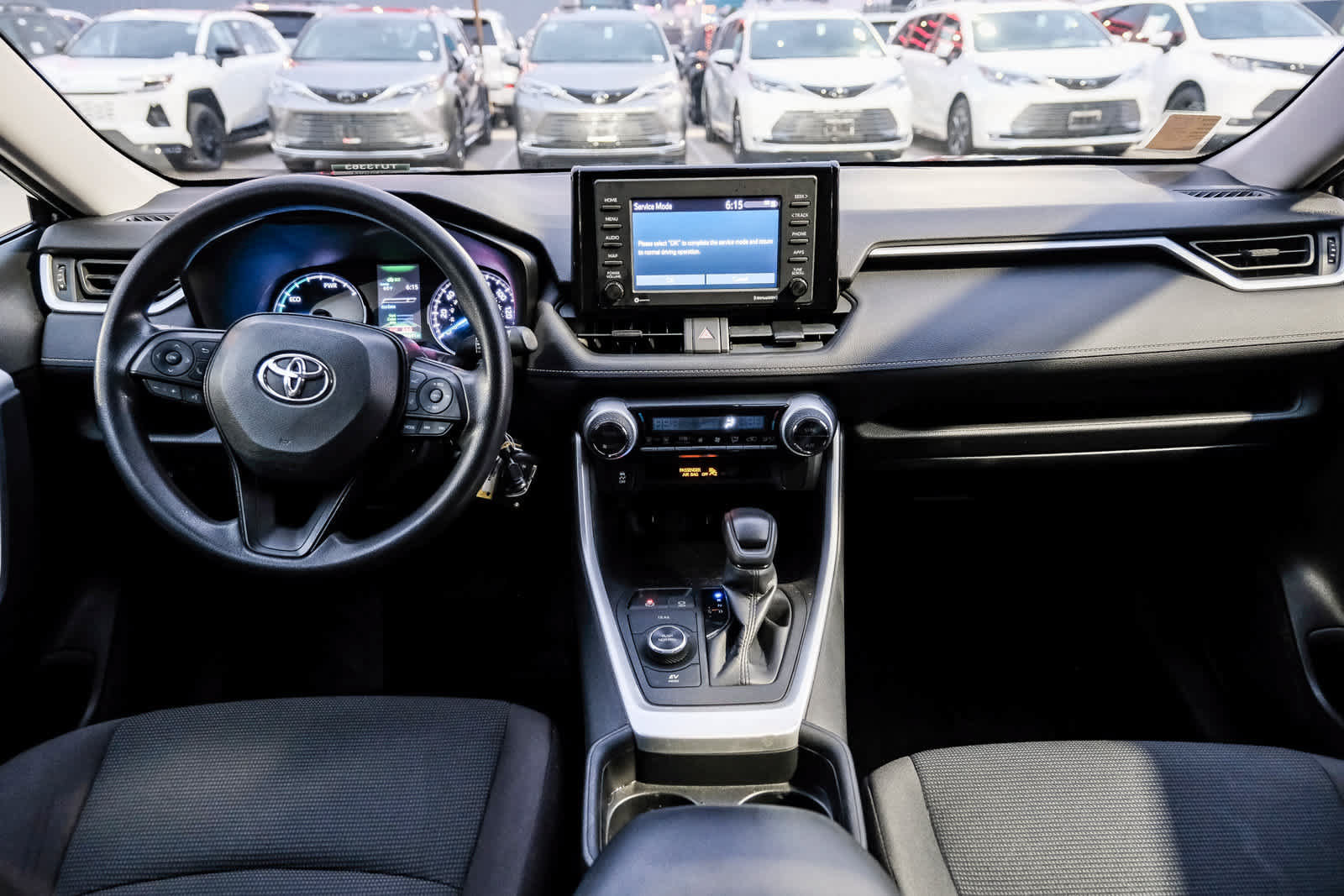 Used 2021 Toyota RAV4 LE w/ Carpet Mat Package (TMS) AWD/4WD image 13