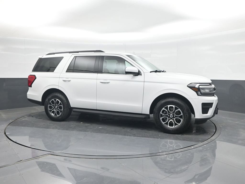 Used 2024 Ford Expedition XLT RWD image 11