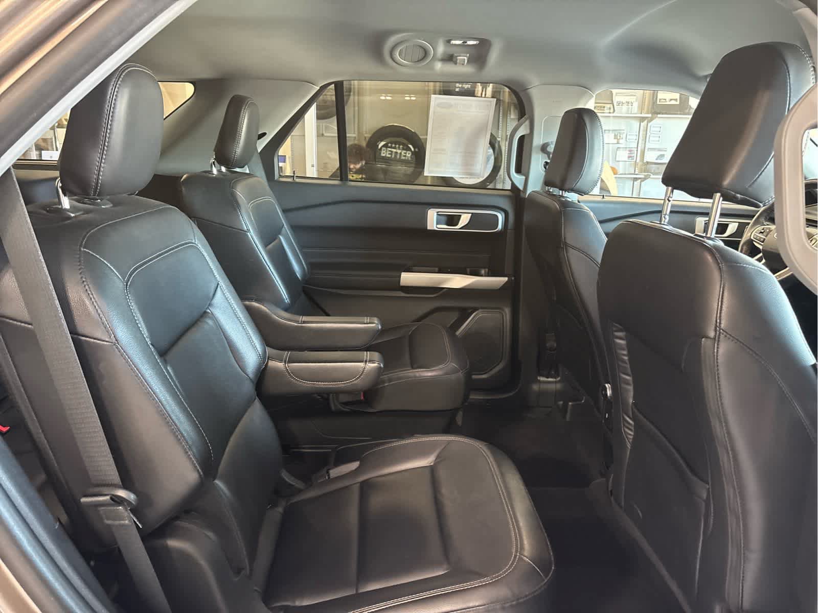 Used 2021 Ford Explorer XLT w/ Equipment Group 202A AWD/4WD image 36