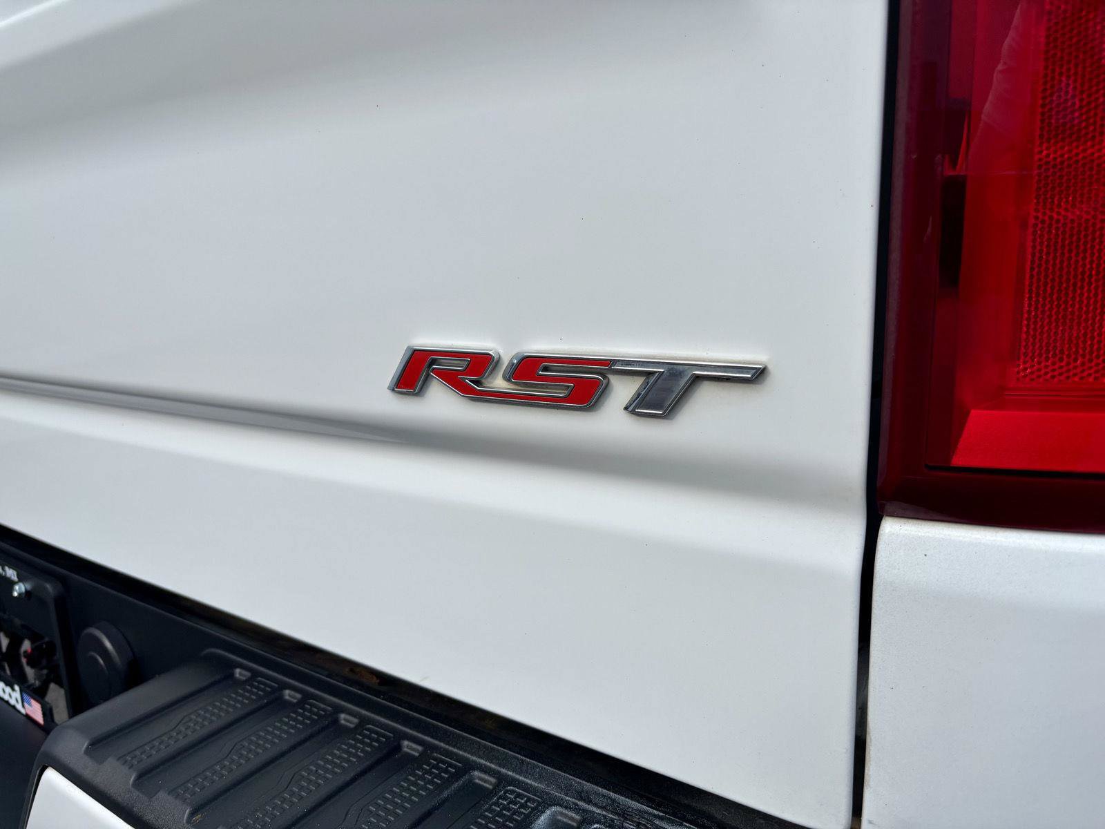 Used 2020 Chevrolet Silverado 1500 RST w/ Texas Edition AWD/4WD image 27
