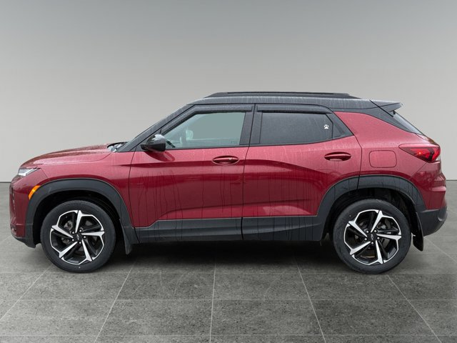 Used 2023 Chevrolet TrailBlazer RS w/ Convenience Package AWD/4WD image 2