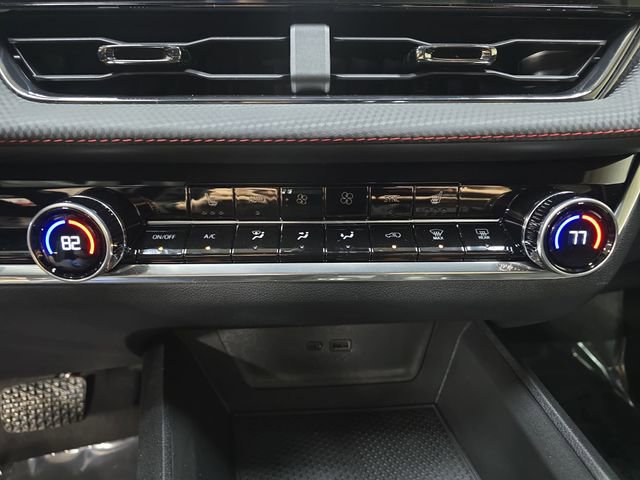 New 2026 Chevrolet Equinox RS w/ LPO, Floor Liner Package image 22