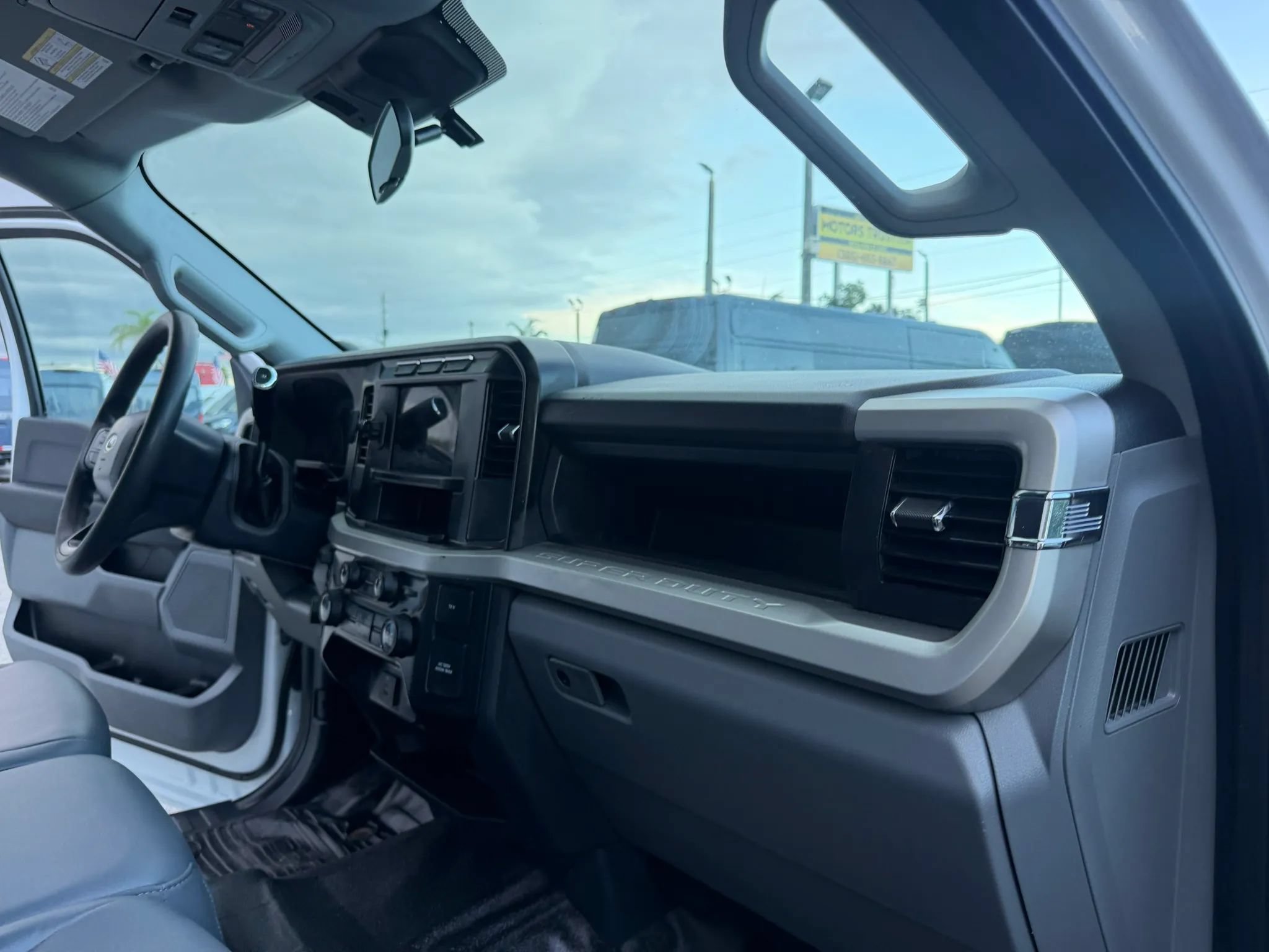 Used 2024 Ford F350 4x4 Crew Cab XL DRW w/ XL Chrome Package image 20