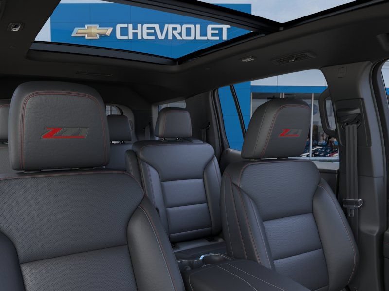 New 2026 Chevrolet Traverse Z71 w/ Enhanced Driving Package AWD/4WD image 24