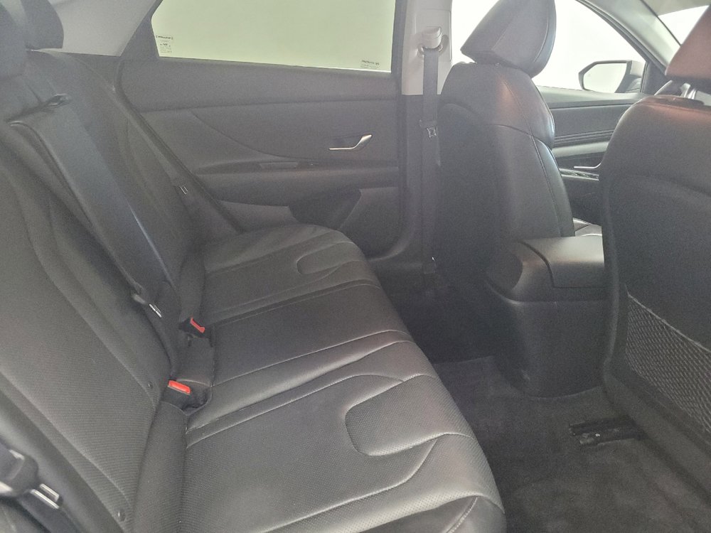 Used 2023 Hyundai Elantra Limited w/ Preferred Accessory Package image 19