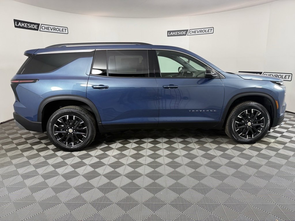 New 2026 Chevrolet Traverse LT w/ Sun and Wheel Package image 7