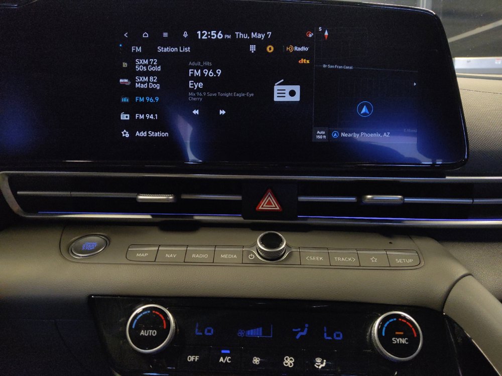 Used 2025 Hyundai Elantra SEL FWD image 25