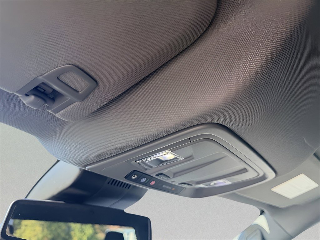 Used 2023 GMC Sierra 1500 SLT w/ SLT Premium Package image 28