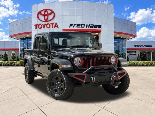 Used 2024 Jeep Gladiator Sport