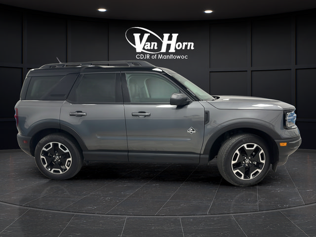 Used 2023 Ford Bronco Sport Outer Banks w/ Tech Package AWD/4WD image 8