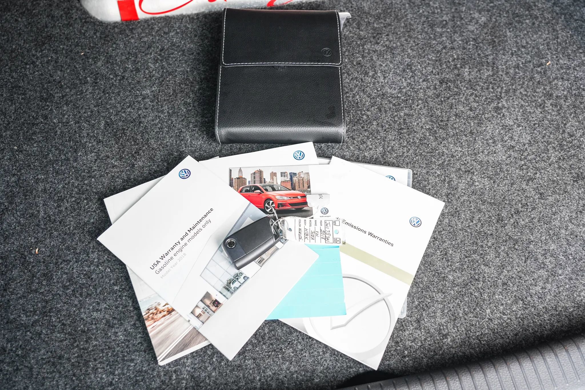 Used 2018 Volkswagen Golf R 4-Door image 74