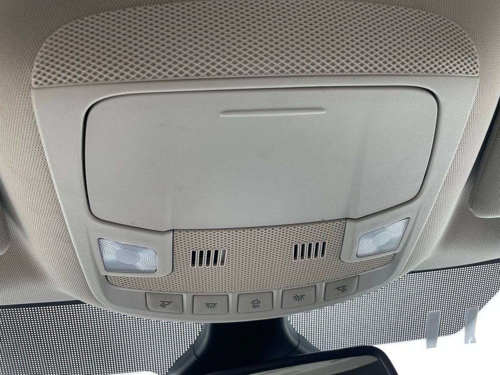 Used 2023 Ford Edge SEL image 49