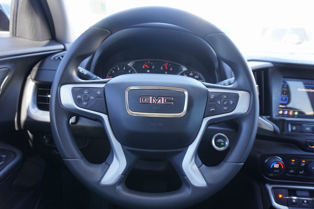 Used 2024 GMC Terrain SLE w/ Driver Convenience Package image 10