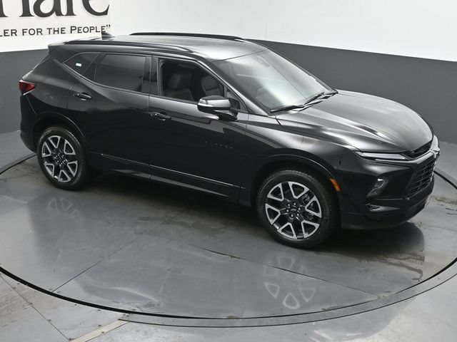 New 2026 Chevrolet Blazer RS w/ LPO, Floor Liner Package FWD image 16