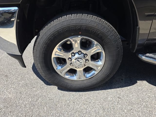 Used 2025 RAM 2500 Big Horn AWD/4WD image 9