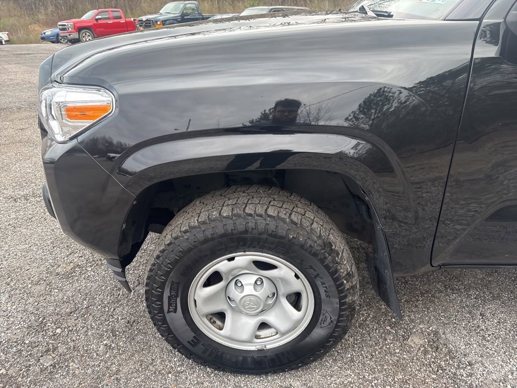 Used 2022 Toyota Tacoma SR image 6