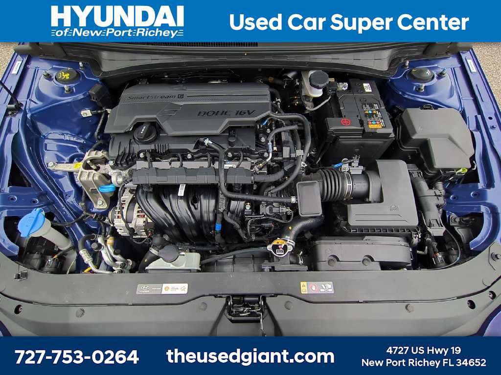 Used 2025 Hyundai Elantra Sport FWD image 12