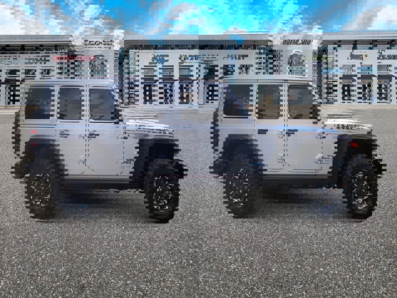 Used 2022 Jeep Wrangler Unlimited Rubicon 4xe w/ Safety Group image 9