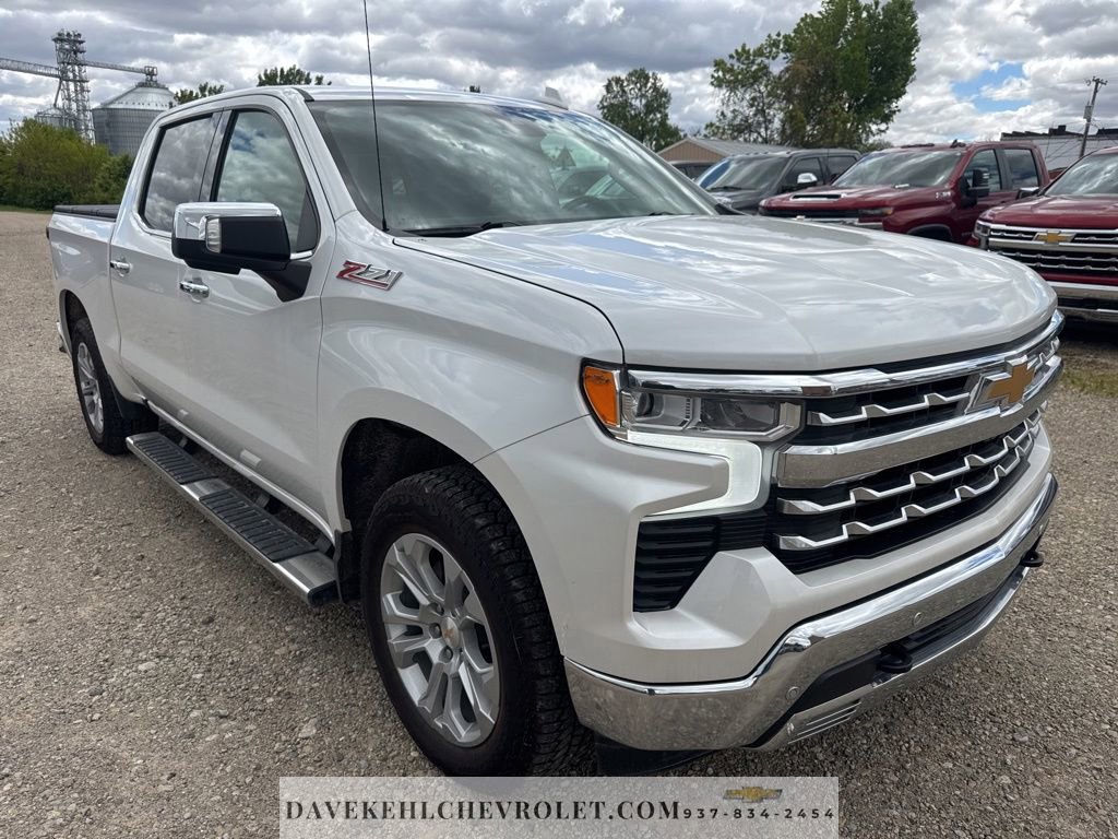 Used 2022 Chevrolet Silverado 1500 LTZ AWD/4WD image 34