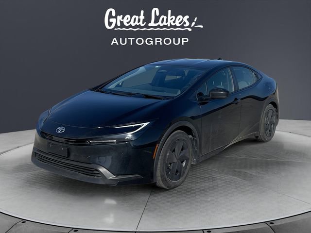 Used 2025 Toyota Prius LE image 1