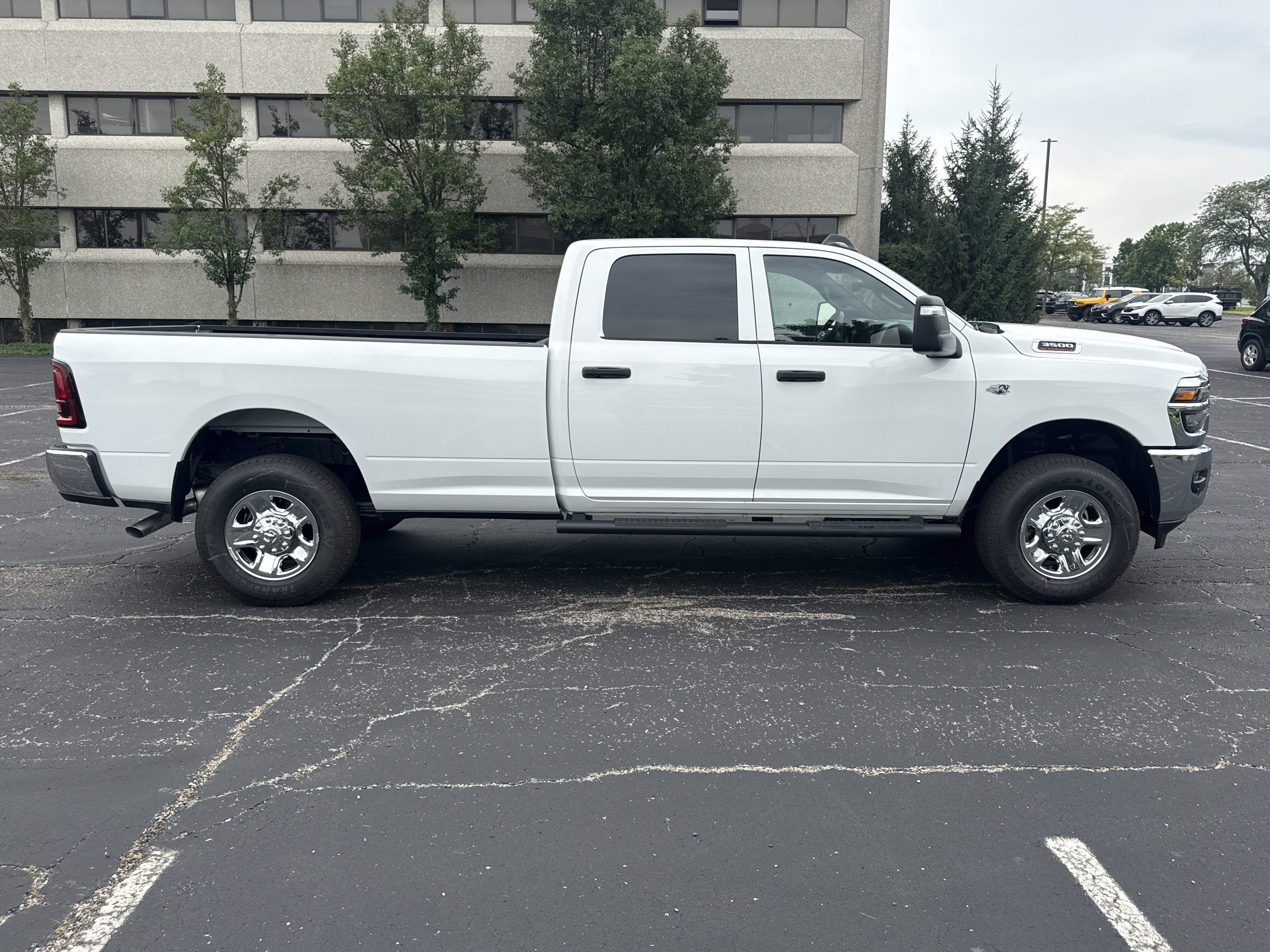 New 2027 RAM 3500 Tradesman AWD/4WD image 11