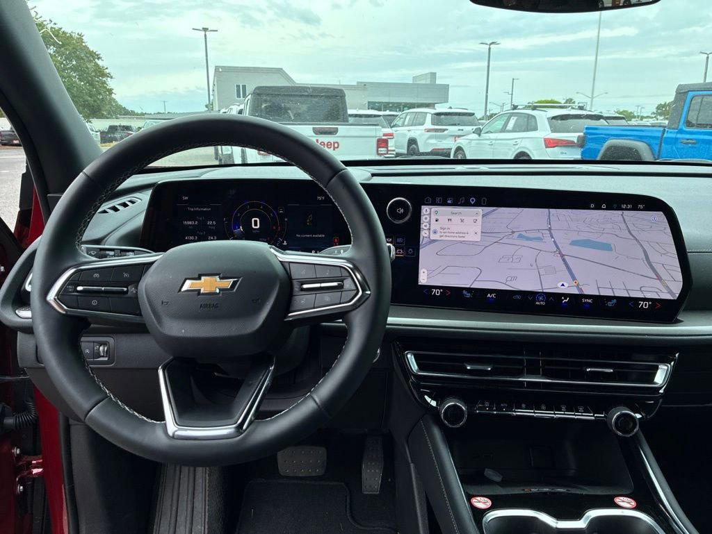 Used 2026 Chevrolet Traverse LT AWD/4WD image 25