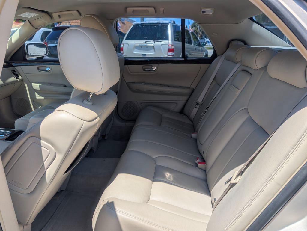 Used 2009 Cadillac DTS FWD image 10