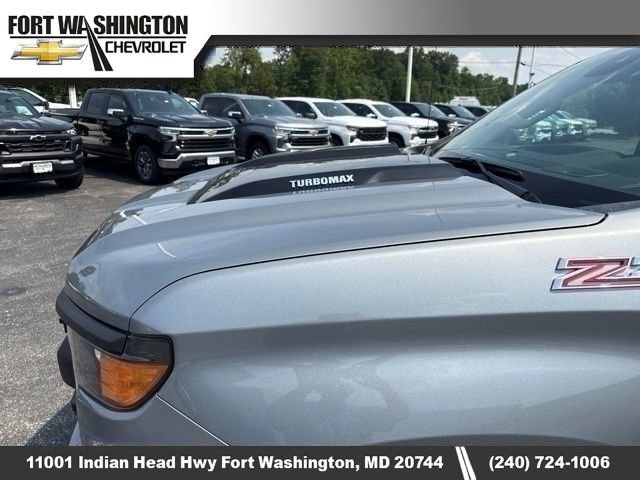 Used 2026 Chevrolet Silverado 1500 Custom Trail Boss AWD/4WD image 3