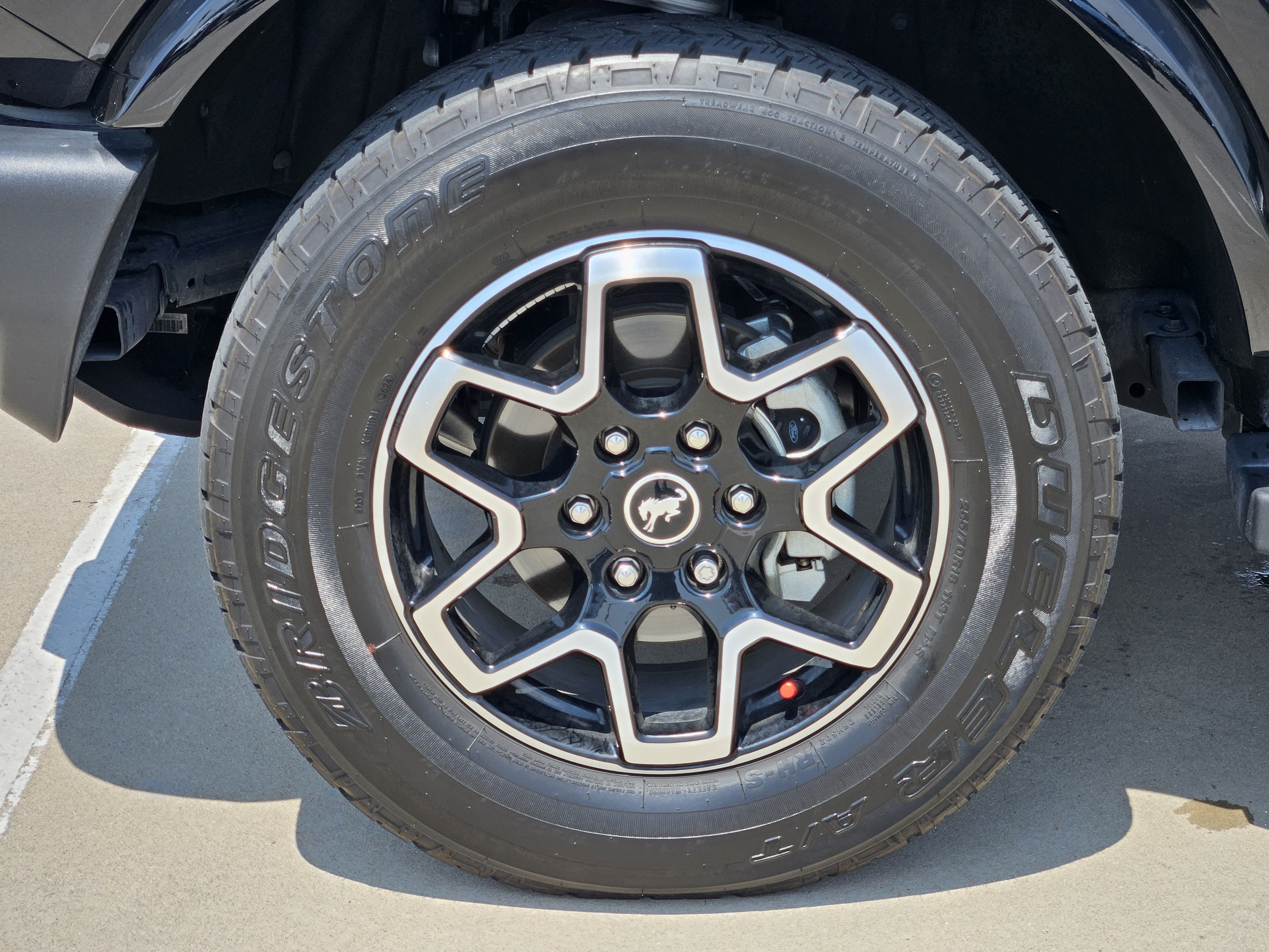 Used 2024 Ford Bronco Outer Banks AWD/4WD image 14