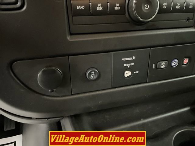 Used 2018 Chevrolet Express 2500 w/ Driver Convenience Package image 23