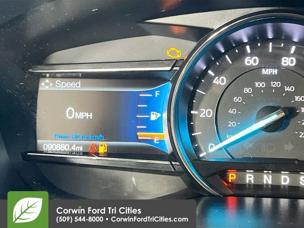 Used 2018 Ford Explorer XLT w/ Equipment Group 202A AWD/4WD image 2