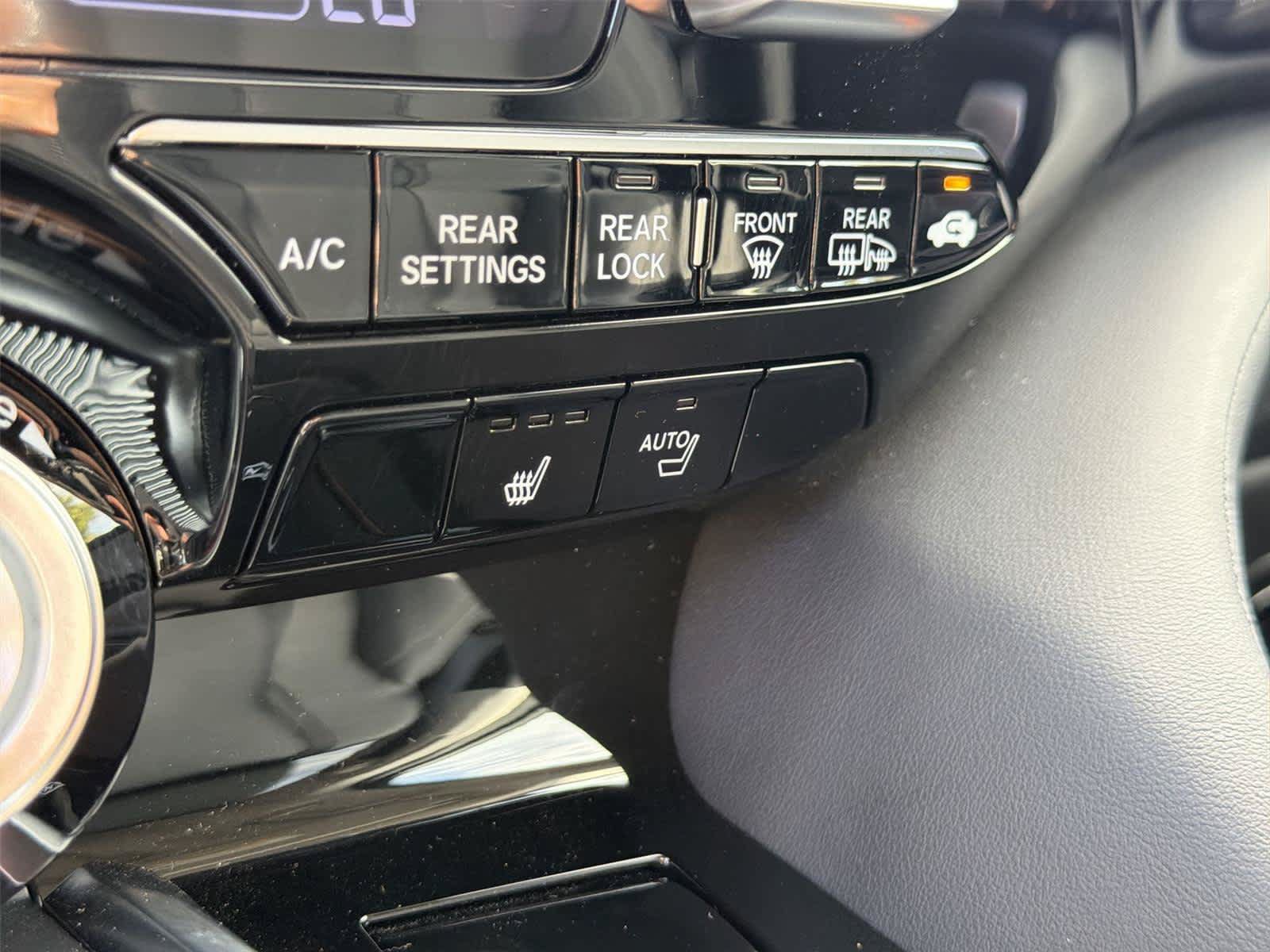 Certified 2026 Acura MDX w/ Technology Package AWD/4WD image 36