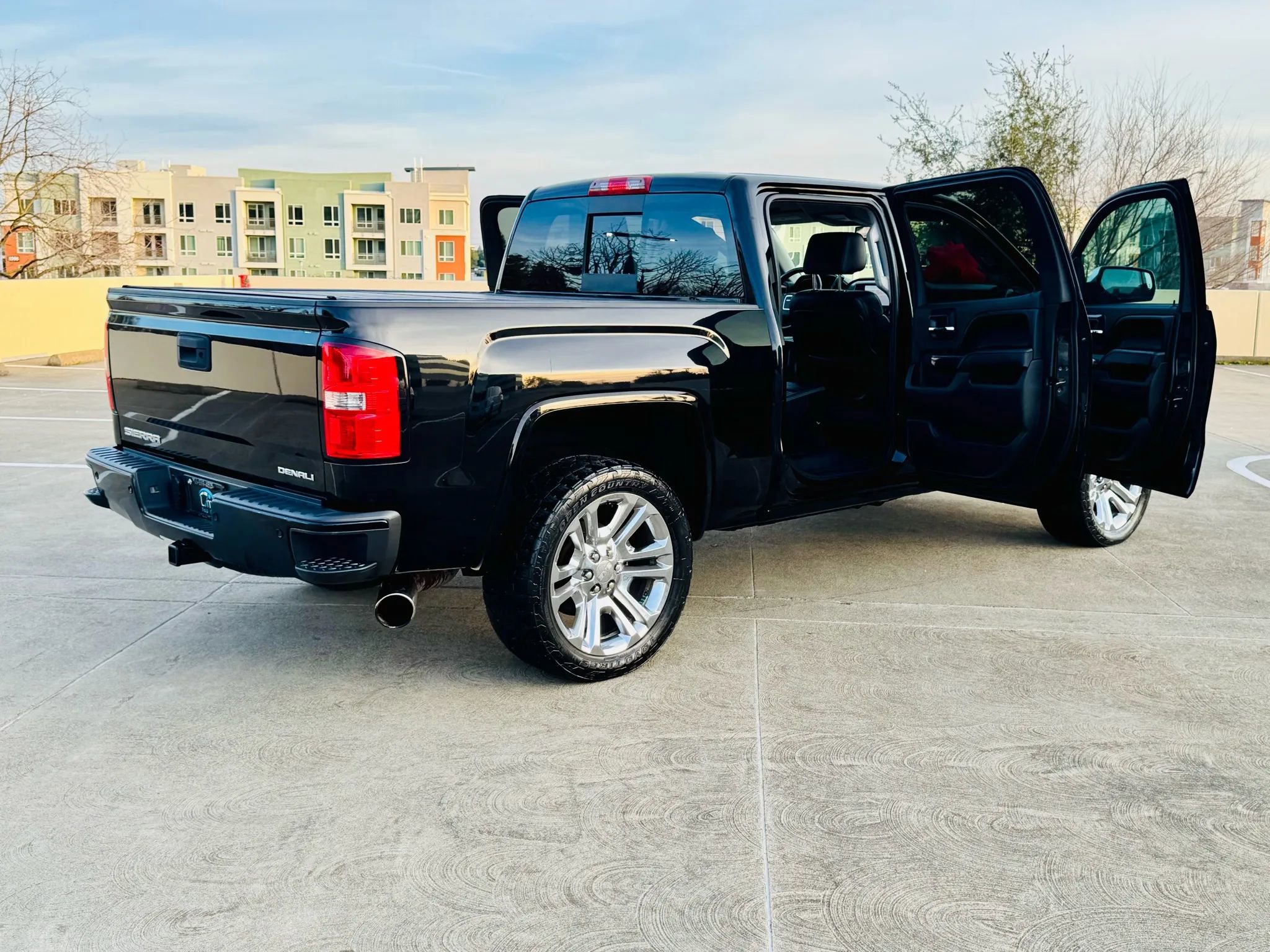 Used 2014 GMC Sierra 1500 Denali image 42