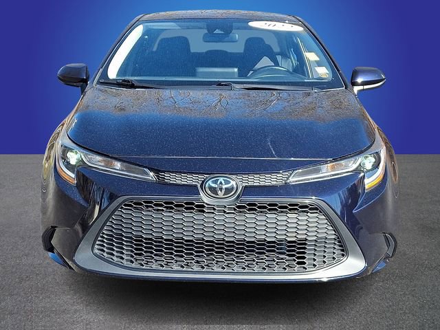 Used 2022 Toyota Corolla LE image 2