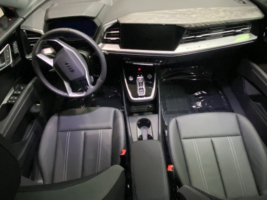 New 2026 Audi Q4 e-tron Premium image 10