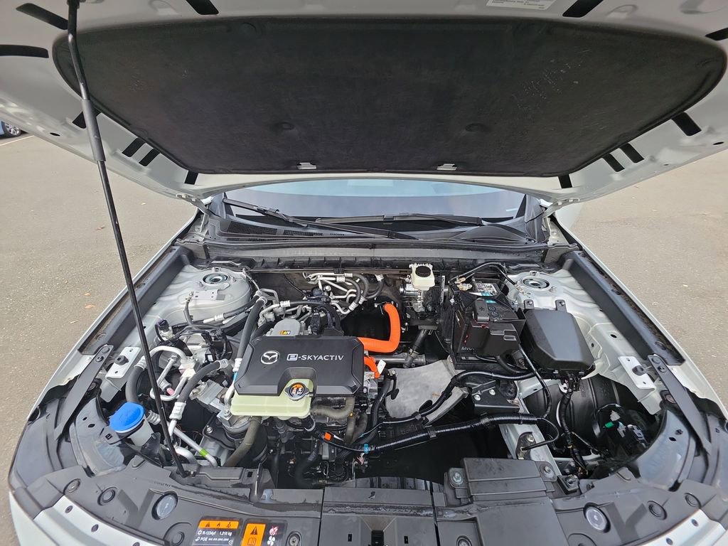 Used 2022 MAZDA MX-30 Electric w/ Premium Package image 40