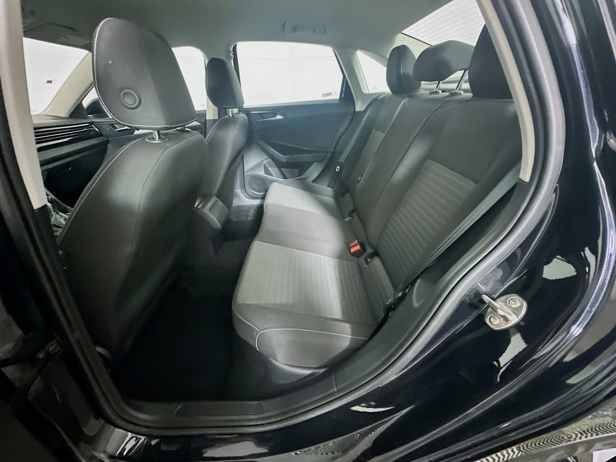 Used 2025 Volkswagen Jetta S image 27