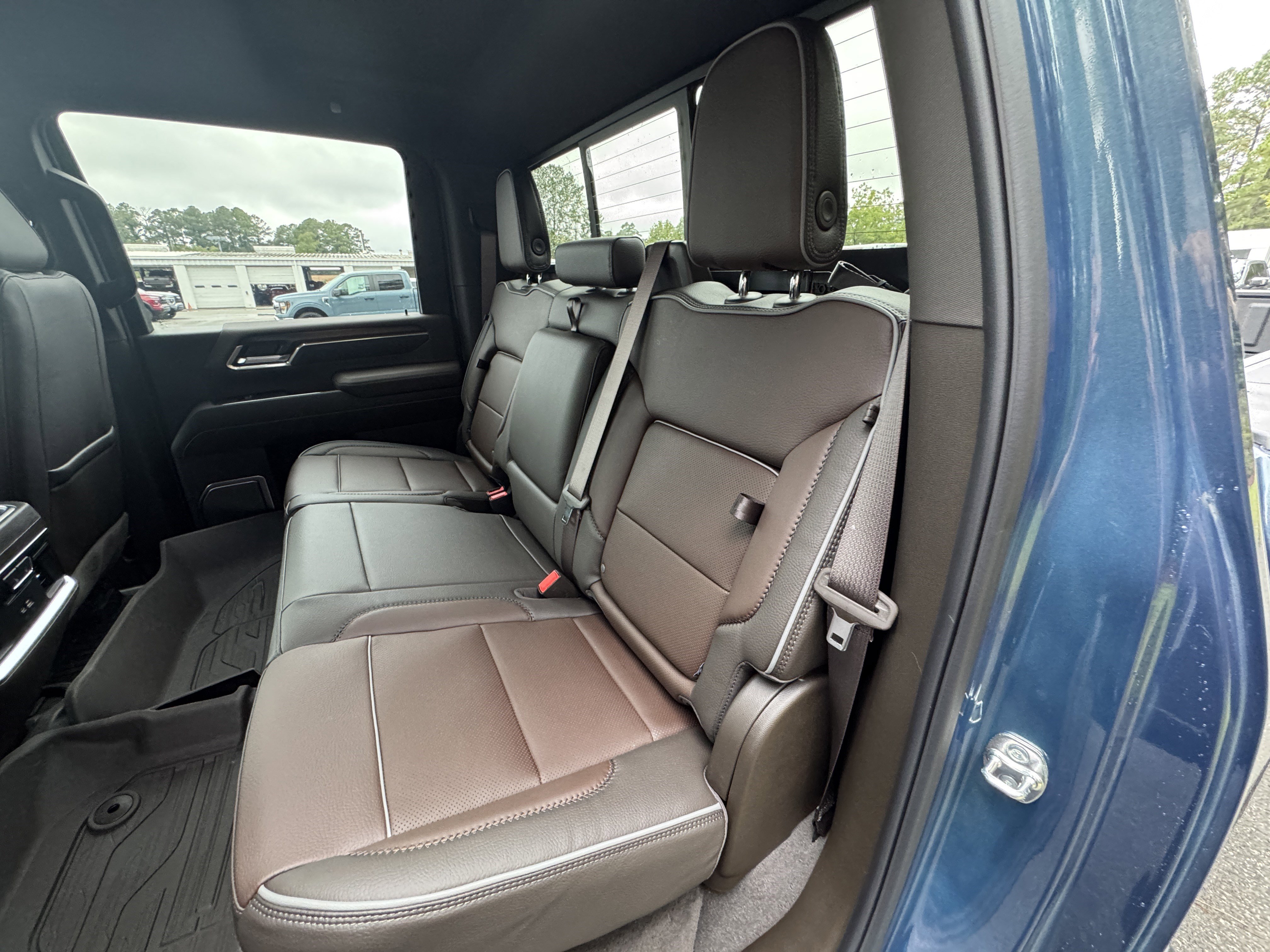New 2026 GMC Sierra 2500 Denali w/ Denali Reserve Package image 25