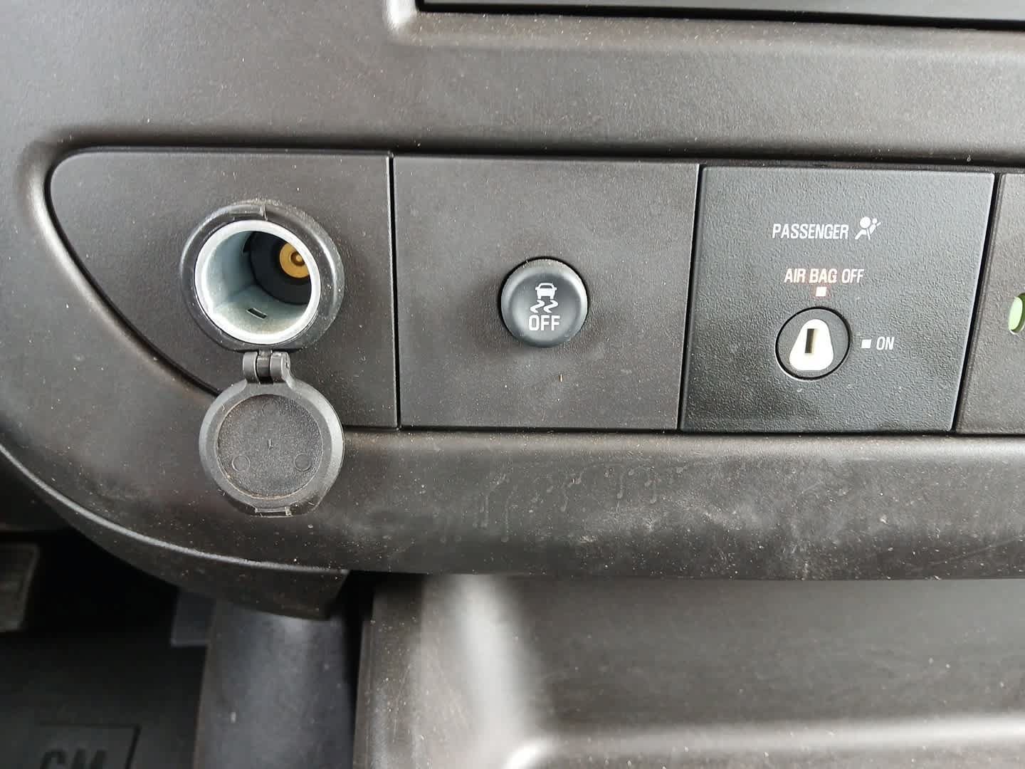 Used 2025 Chevrolet Express 3500 LS RWD image 34