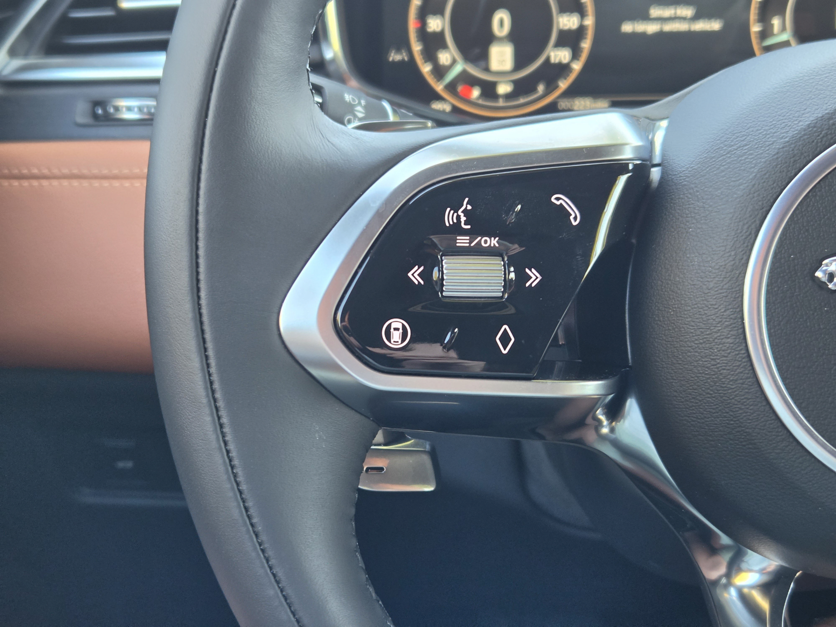 Used 2025 Jaguar F-PACE R-Dynamic S AWD/4WD image 26