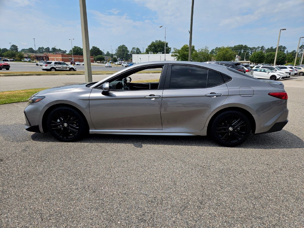 Certified 2025 Toyota Camry SE w/ Convenience Package FWD image 4