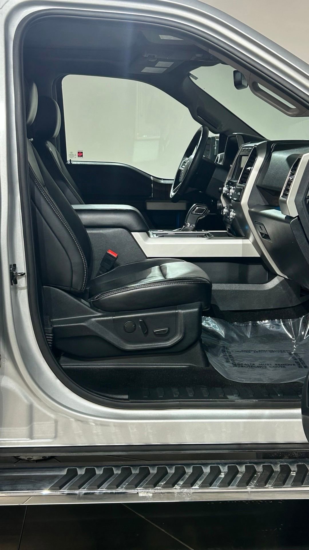 Used 2019 Ford F150 Lariat w/ Equipment Group 502A Luxury AWD/4WD image 55